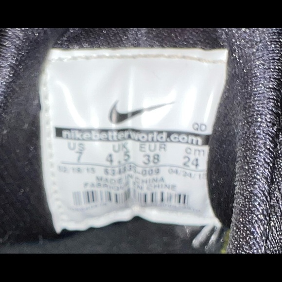 Nike Huraches - Picture 8 of 9